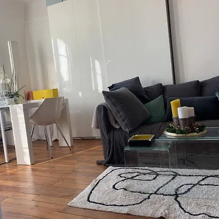 Cosy Studio Eiffel Tower Parigi